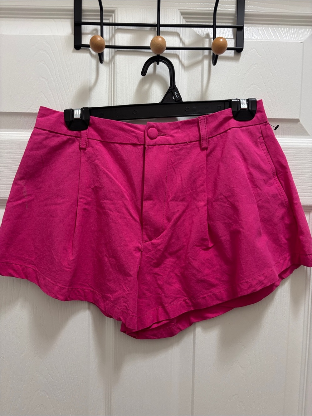 Women's High-Rise Fuchsia Pleated Shorts